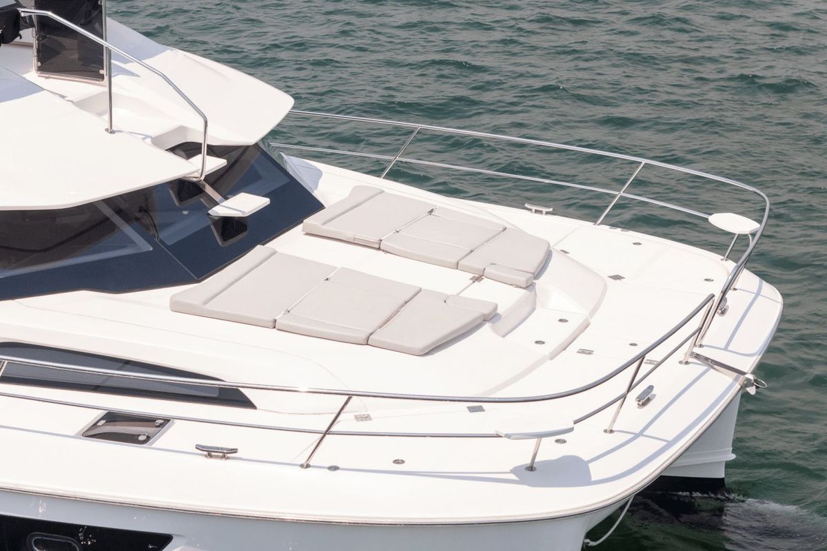 2024 Aquila 44 