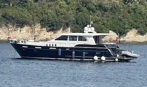 Vesuvio Yacht Photos Pics 