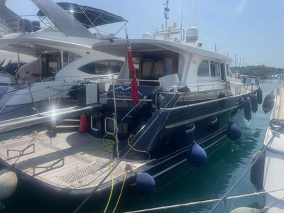 Yacht