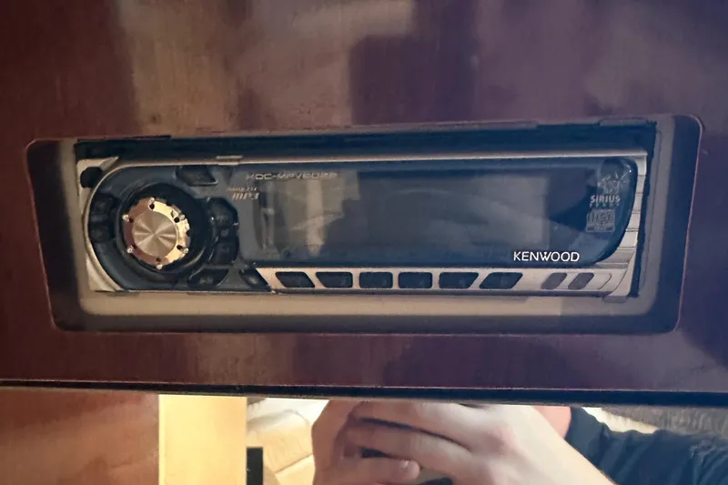  Yacht Photos Pics Kenwood stereo system in a 2004 Formula 370 SS boat dashboard.