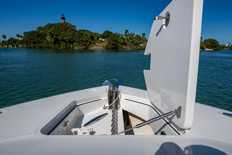 Outnumbered Yacht Photos Pics 