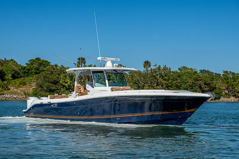 Outnumbered Yacht Photos Pics 