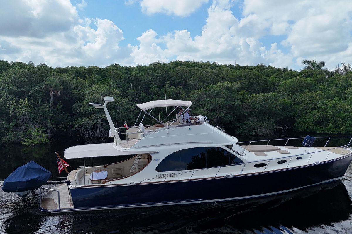 2018 Palm Beach Motor Yachts 55 