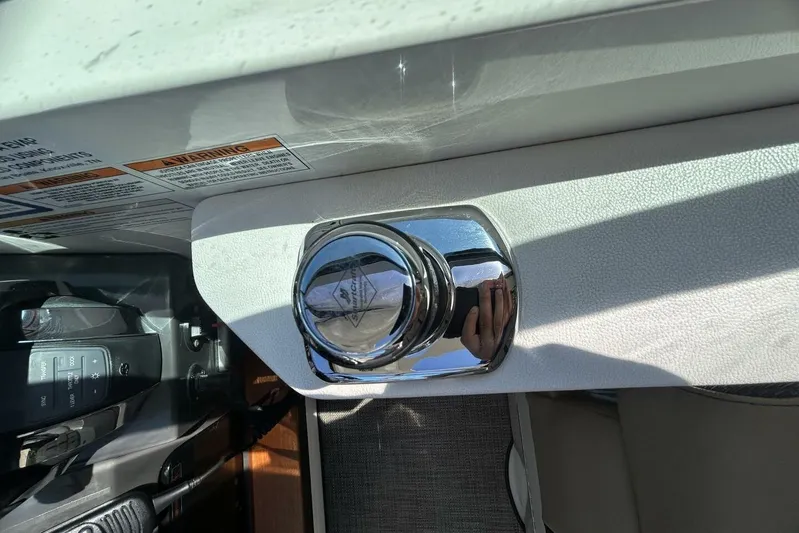  Yacht Photos Pics Chrome control knob on 2016 Sea Ray 350 Sundancer boat dashboard.