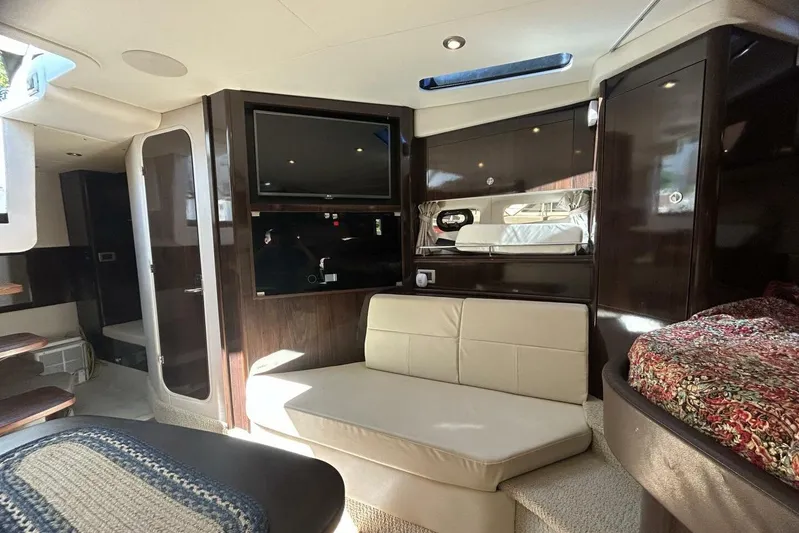  Yacht Photos Pics Luxurious interior of 2016 Sea Ray 350 Sundancer yacht with modern amenities.