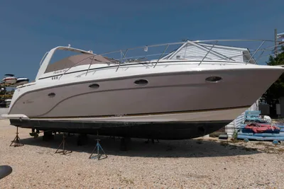 Rinker 410 Express Cruiser