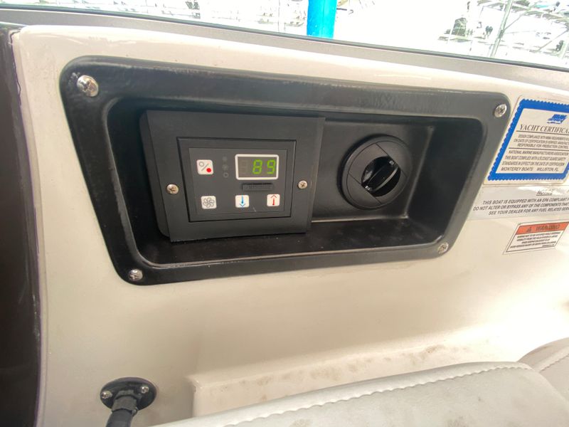 2018 Monterey 335 Sport Yacht
