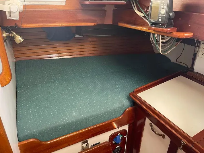 Tuckerbrnuck Yacht Photos Pics 