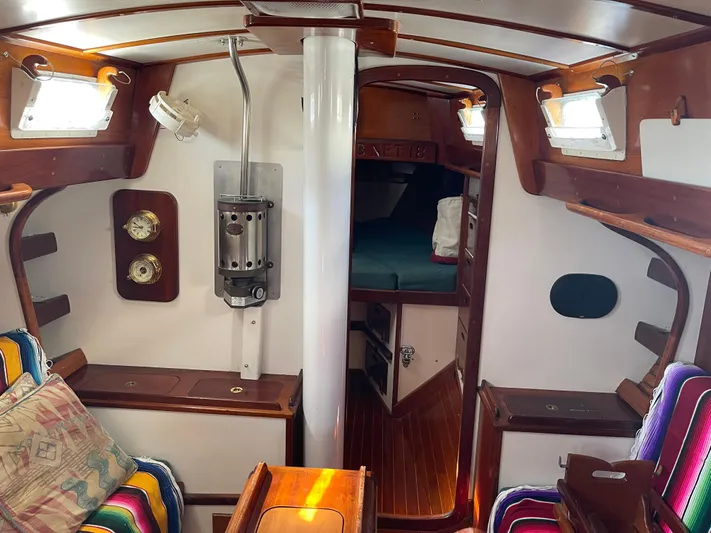 Tuckerbrnuck Yacht Photos Pics 