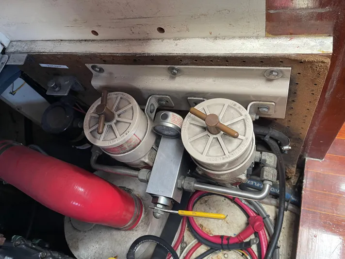 Tuckerbrnuck Yacht Photos Pics 