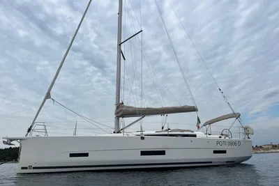 2022 Dufour Dufour 390 Grand Large