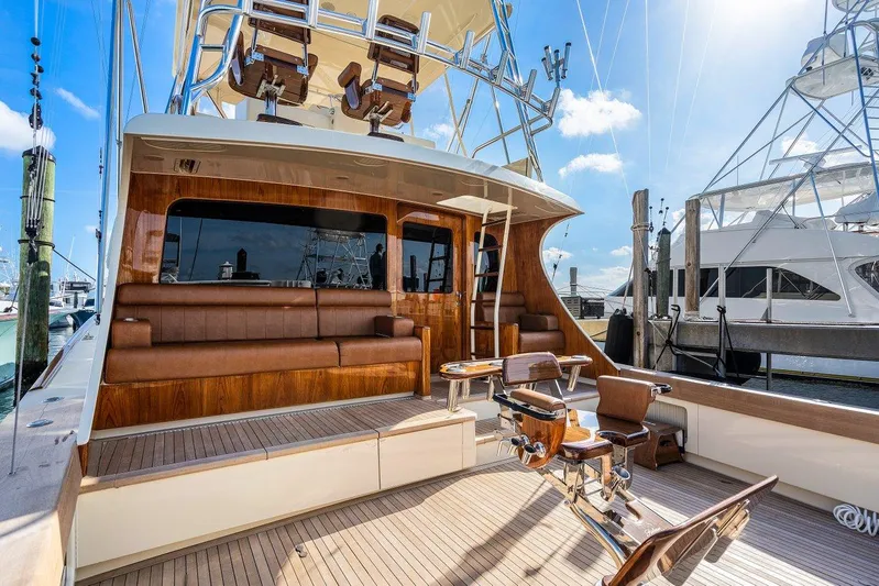 Whiskey Kilo Yacht Photos Pics Cockpit