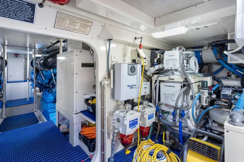 Whiskey Kilo Yacht Photos Pics Engine Room