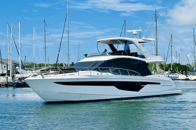 Galeon 500 Fly
