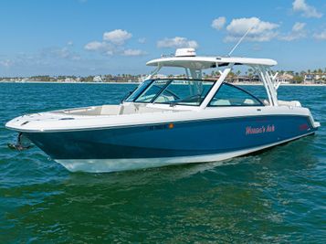Boston Whaler 320 Vantage