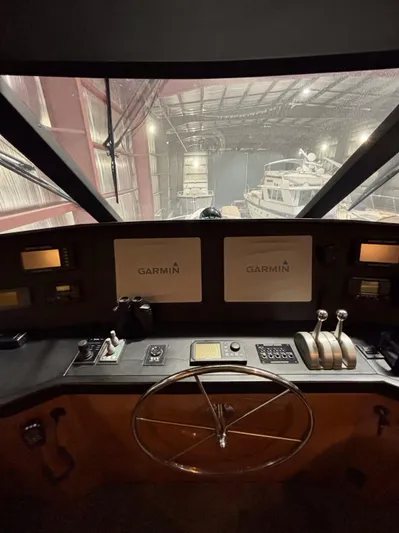 Mufasa Yacht Photos Pics Pilothouse 5