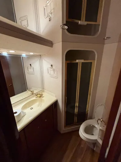 Mufasa Yacht Photos Pics Head