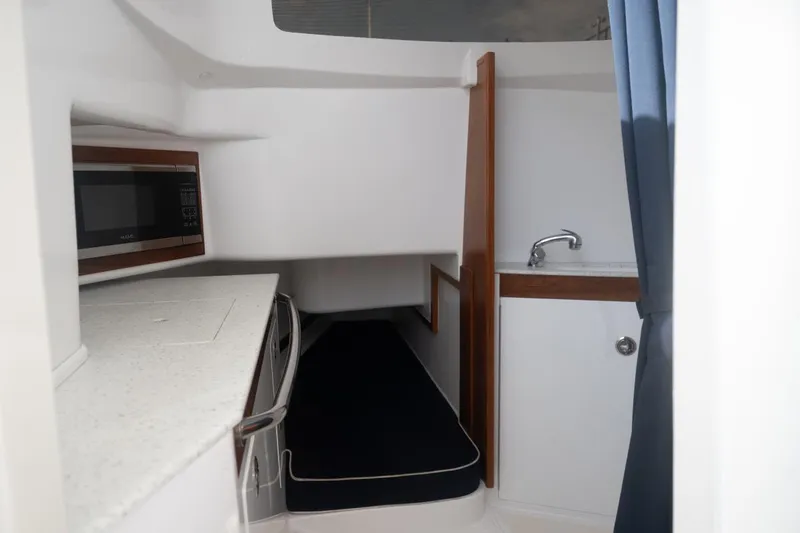 Malihini Yacht Photos Pics 