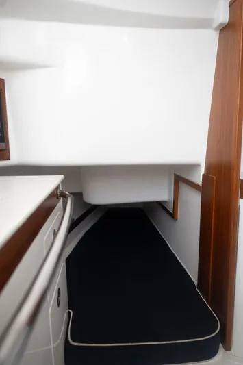 Malihini Yacht Photos Pics 