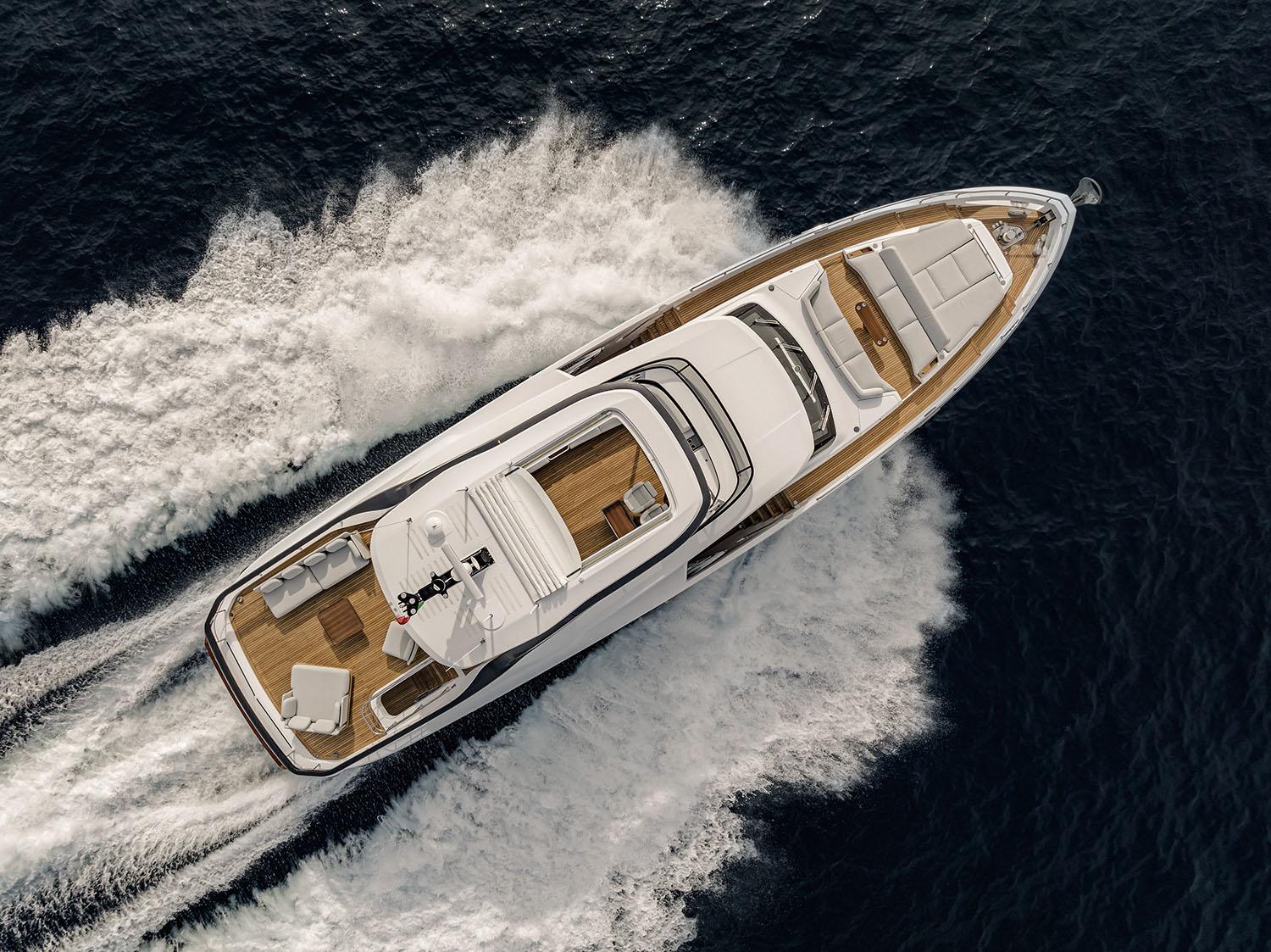 Nieuw 2025 Azimut Grande 26M - Lucca | YachtFocus