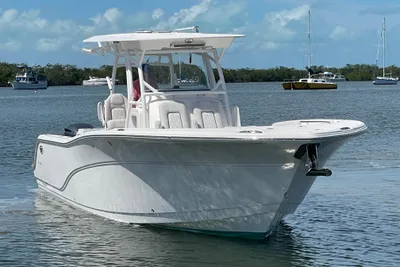 Sea Fox 328 Commander