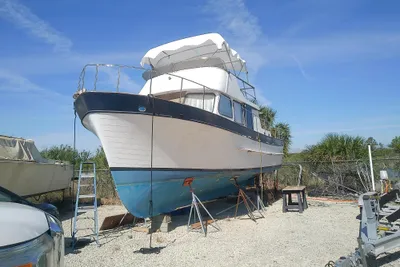 Marine Trader Double Cabin