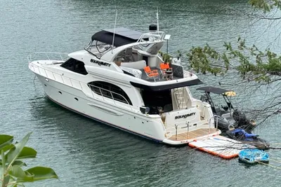 Meridian 580 Pilothouse