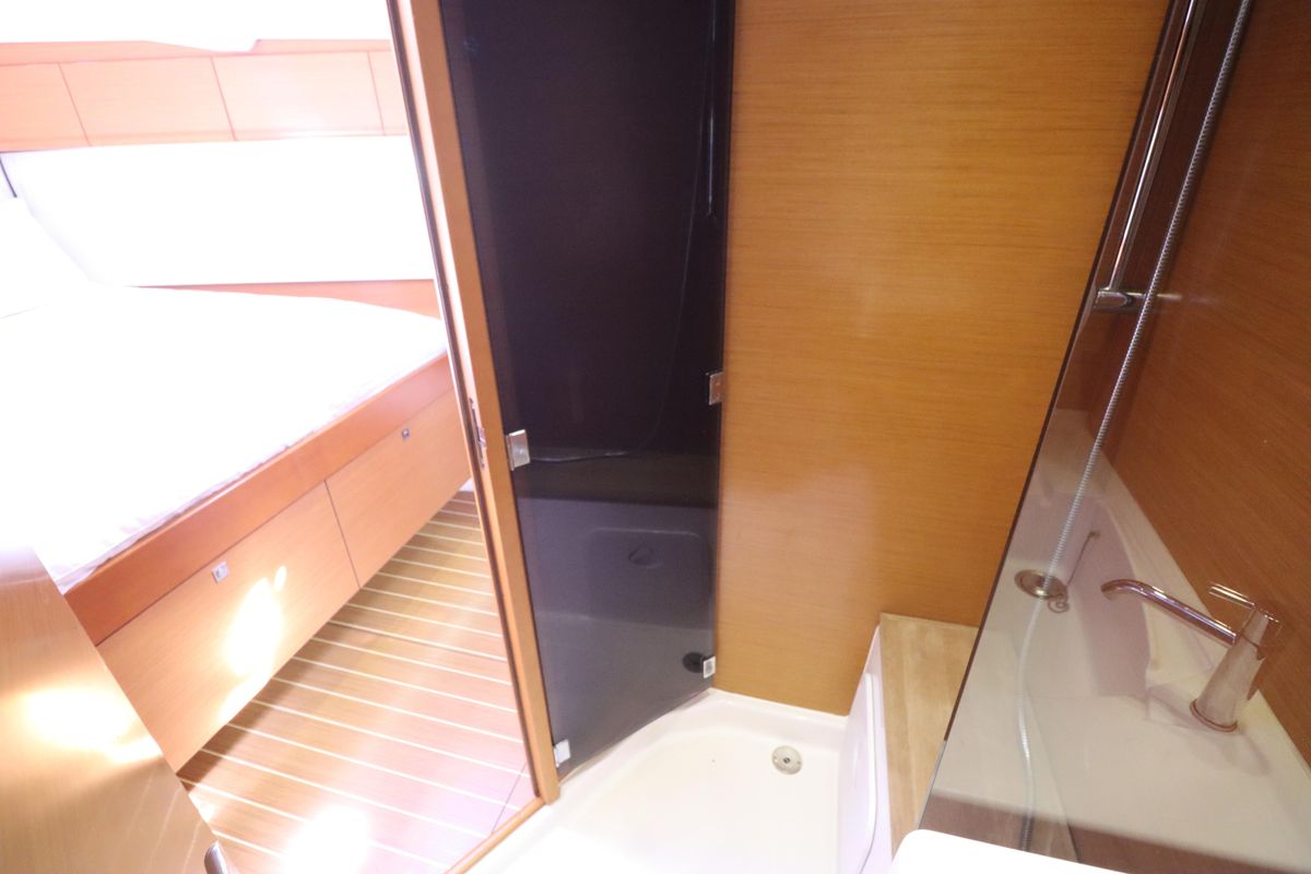 2012 Jeanneau 50 