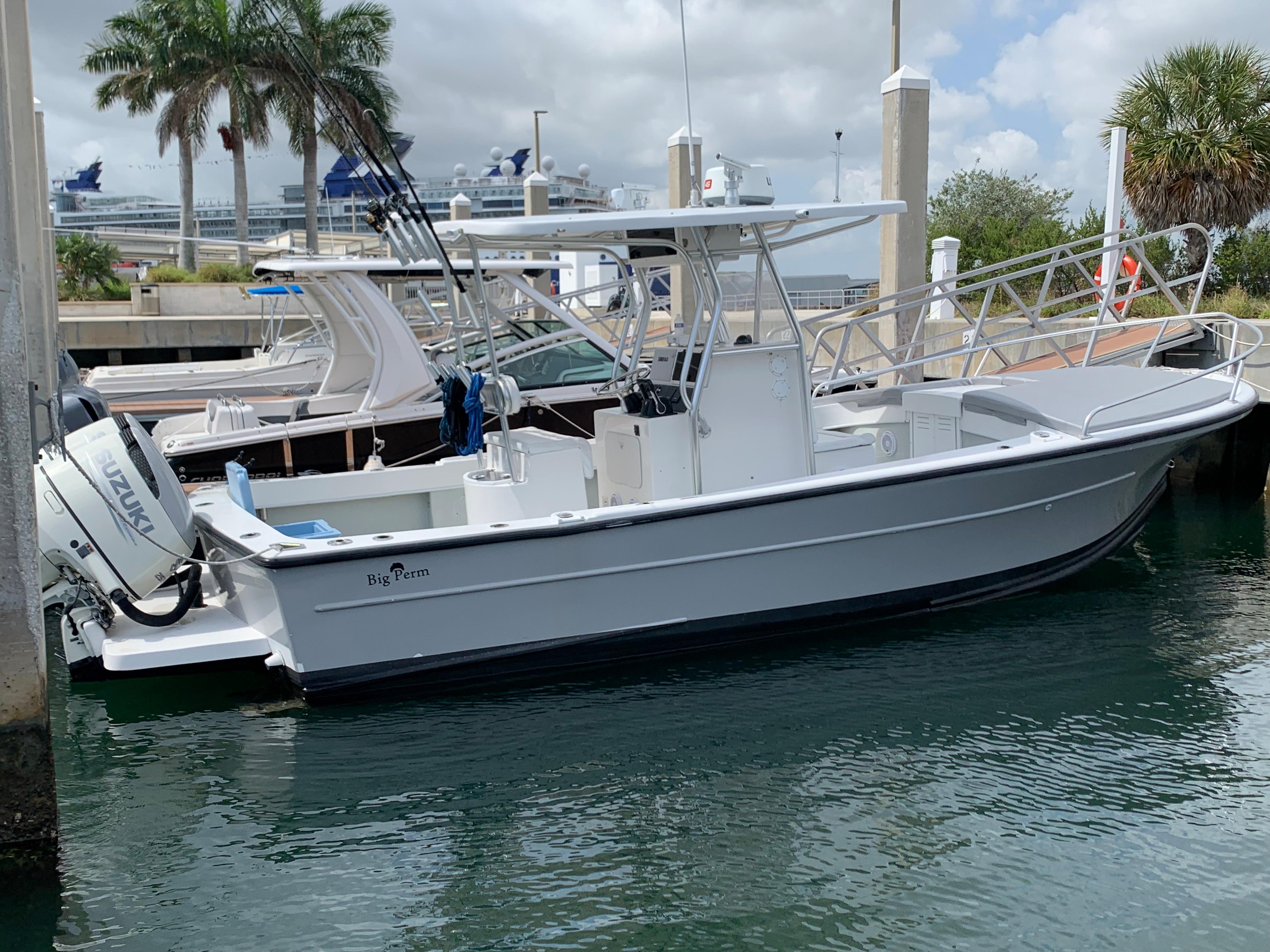 28 FT Dusky Center Console