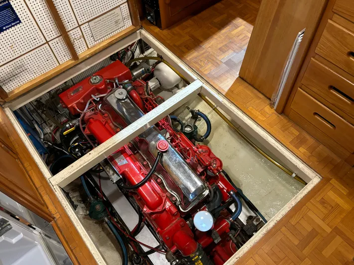 Even Keel Yacht Photos Pics 