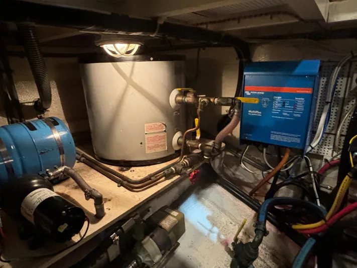 Even Keel Yacht Photos Pics 