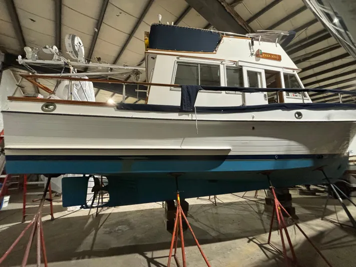 Even Keel Yacht Photos Pics 