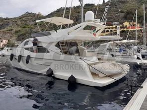2005 Ferretti Yachts 530