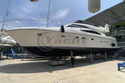 2005 Ferretti Yachts 530