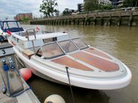 2007 Royal Tender Limo 29'