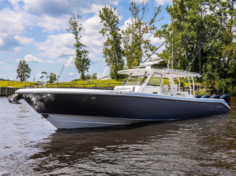 2018 Everglades 435 CC