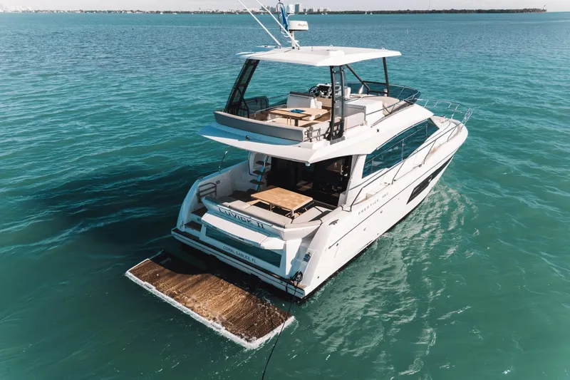 Luvick Ll Yacht Photos Pics 