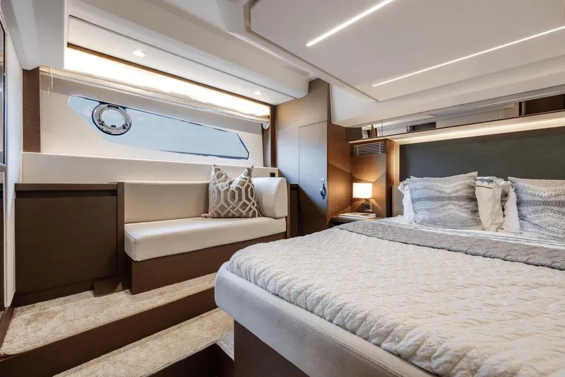 Luvick Ll Yacht Photos Pics 