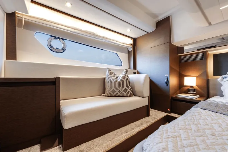 Luvick Ll Yacht Photos Pics 