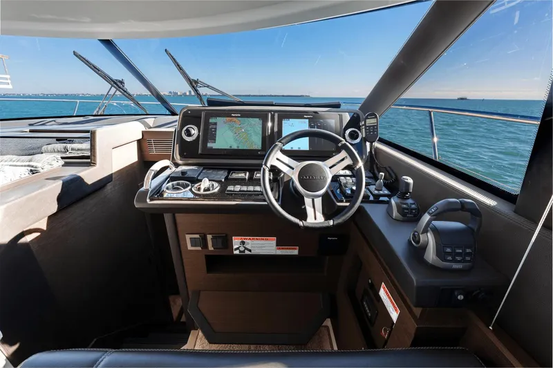 Luvick Ll Yacht Photos Pics 