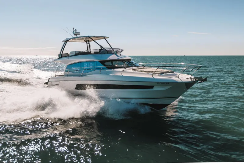 Luvick Ll Yacht Photos Pics 