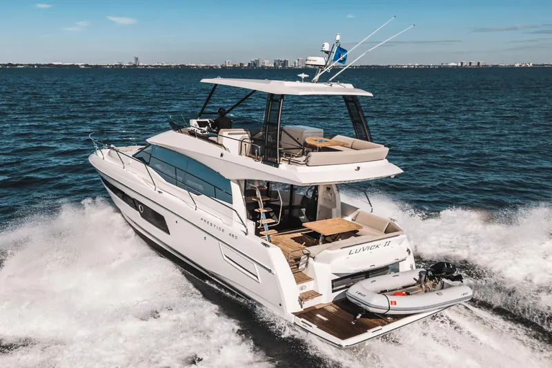 Luvick Ll Yacht Photos Pics 