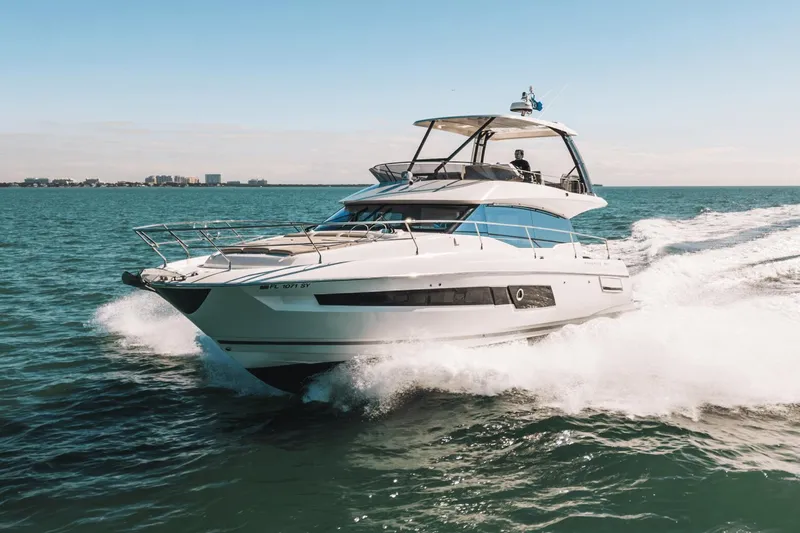 Luvick Ll Yacht Photos Pics 