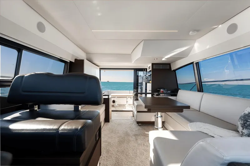 Luvick Ll Yacht Photos Pics 