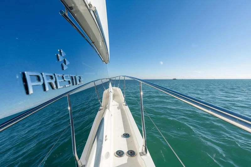 Luvick Ll Yacht Photos Pics 