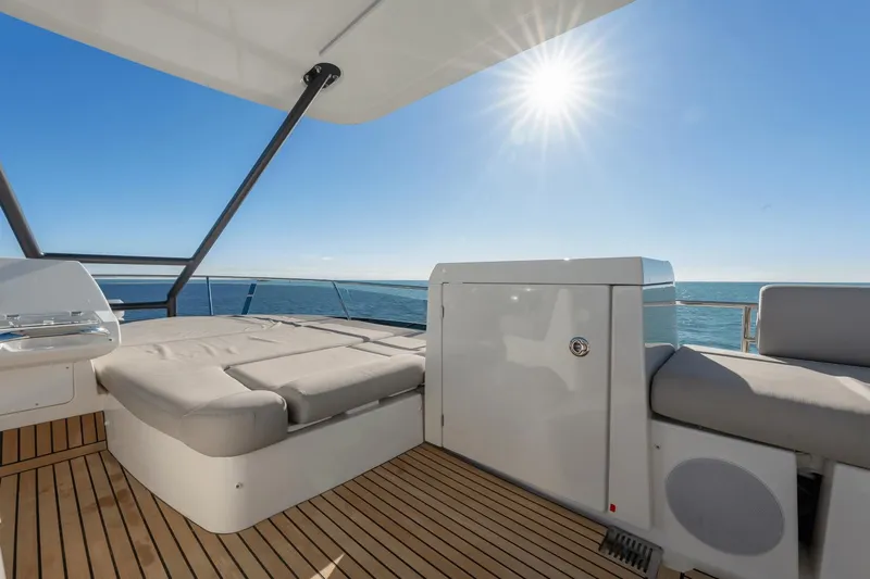 Luvick Ll Yacht Photos Pics 