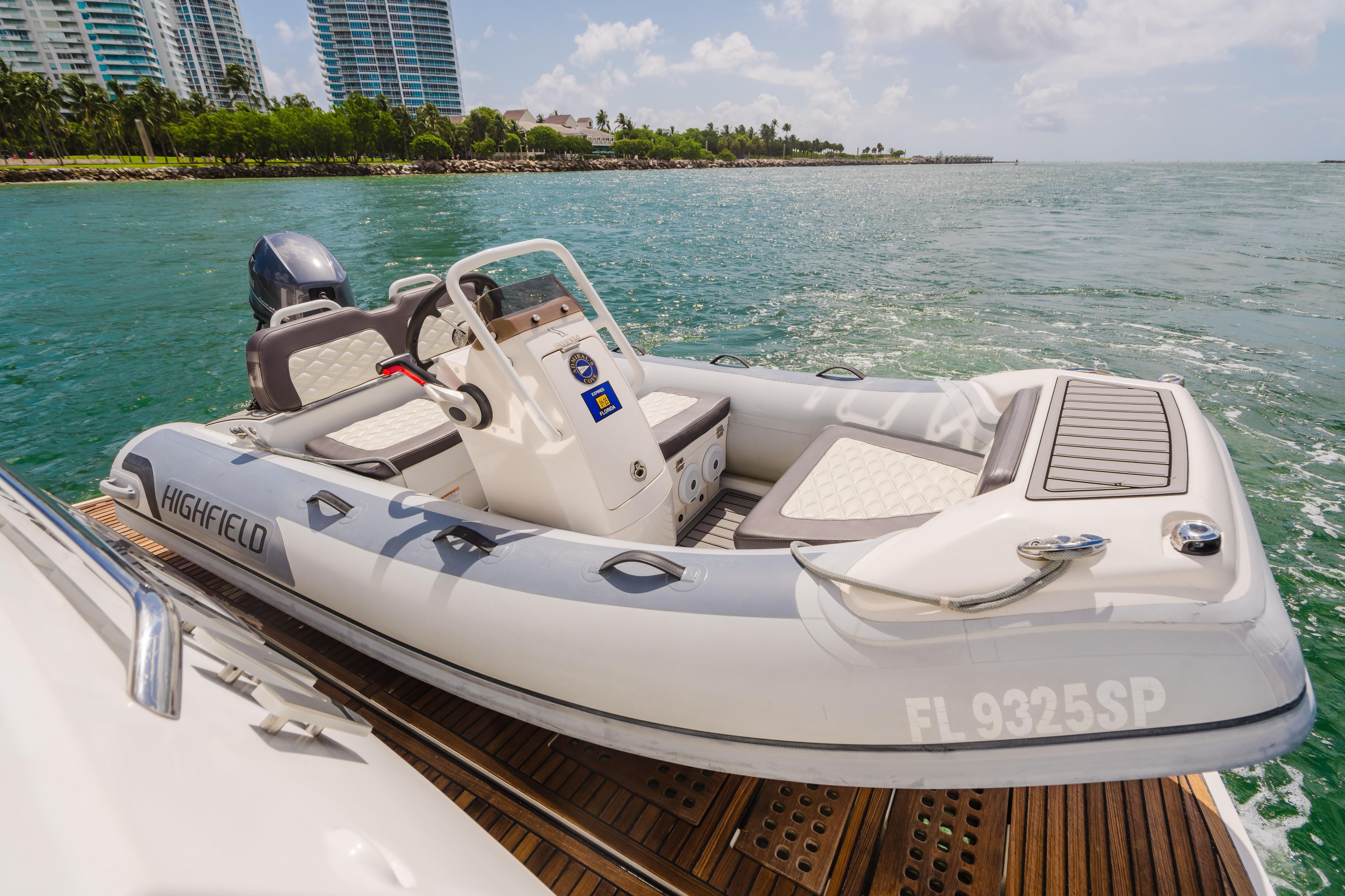 Yacht