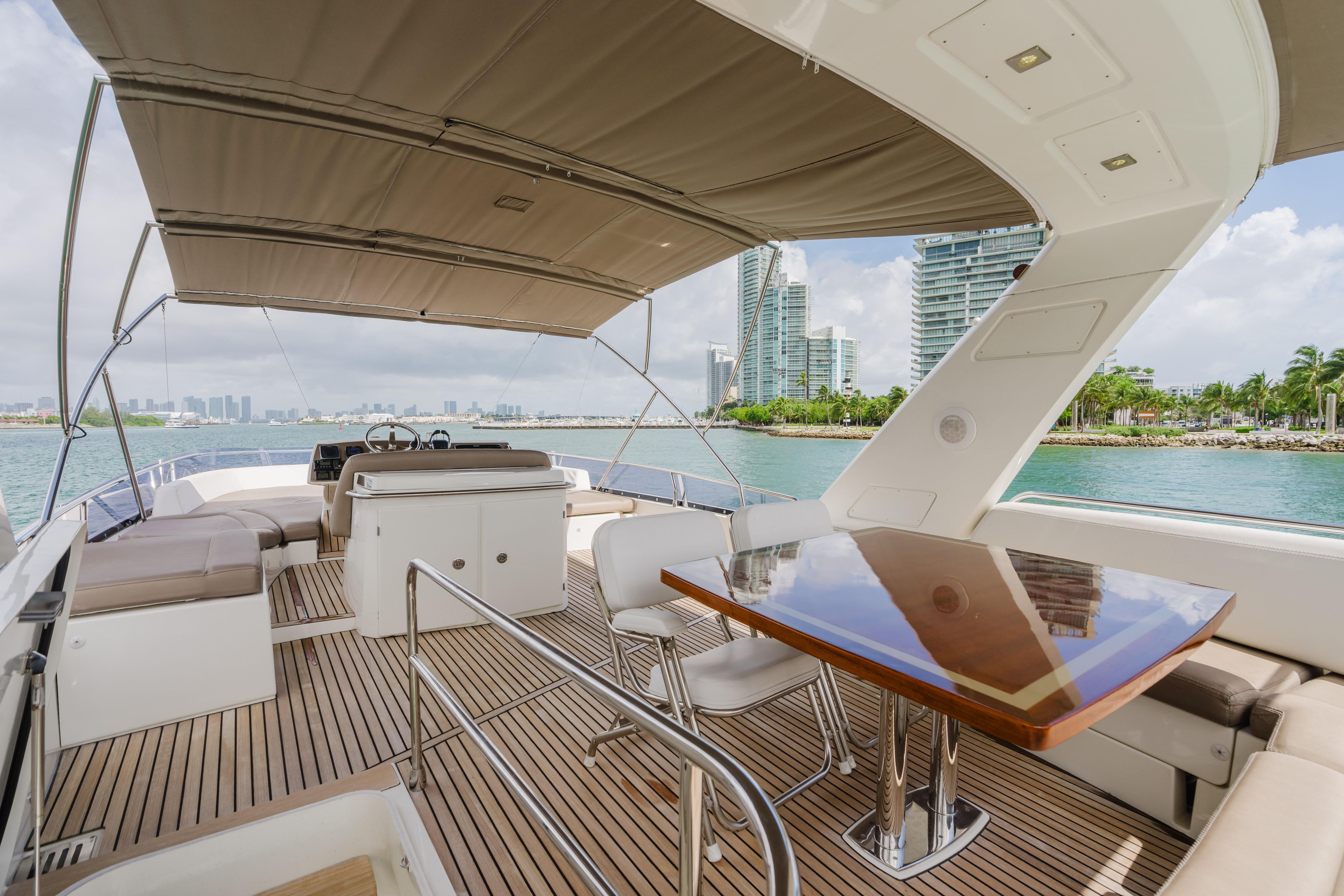 Yacht