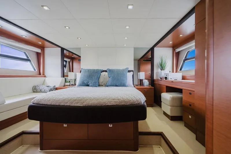 Worldwide Yacht Photos Pics Luxurious bedroom interior of 2014 Prestige 620 Fly yacht with modern furnishings.