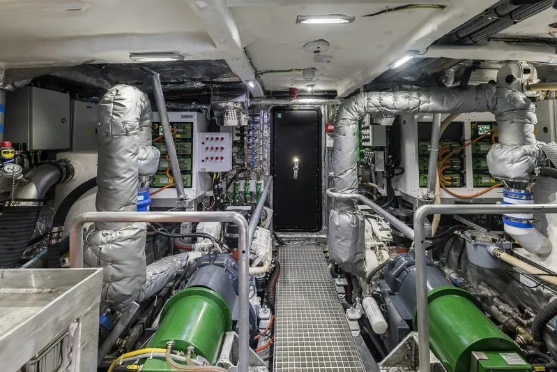 Vanguard Yacht Photos Pics Engine room of 2023 Naval Yachts XPM 78, showcasing advanced machinery and piping systems.